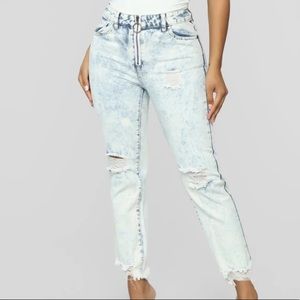 Brand new Fashion Nova bleached boyfriend jeans